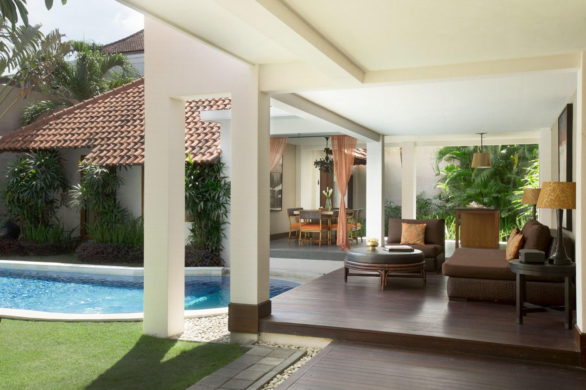 Villa Alaya Dedaun Kuta Legian Esterno foto