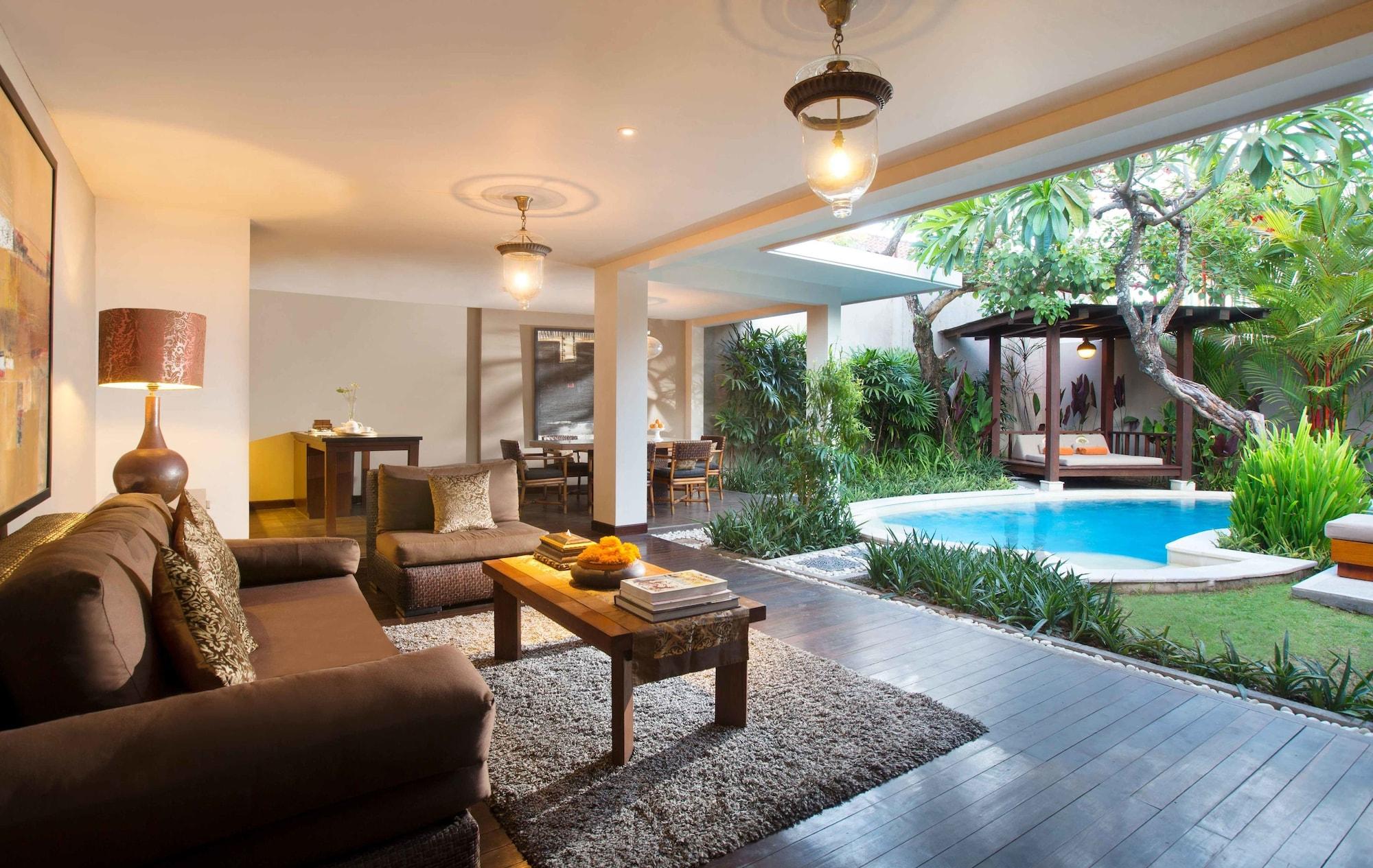 Villa Alaya Dedaun Kuta Legian Esterno foto